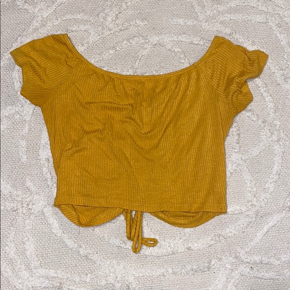 Mustard Rouched crop top - Picture 3 of 3